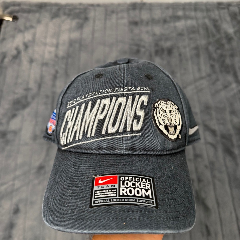 Nike 2019 PlayStation Fiesta Bowl Champions Hat LSU Tigers Washed Black Cap OSFM